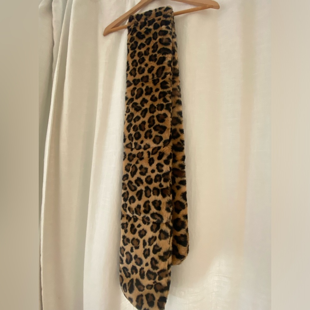 Ugg faux fur cheetah print scarf